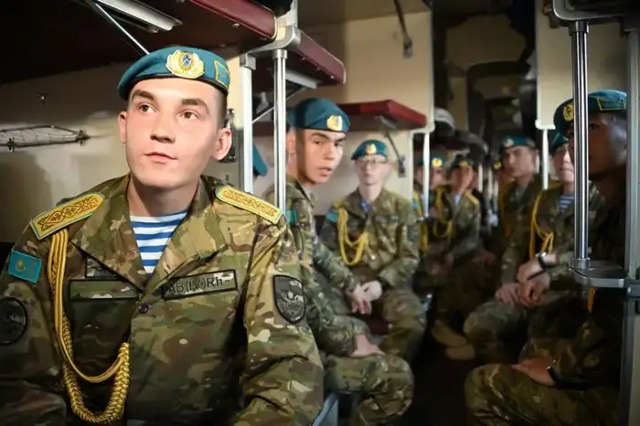 Возвращение солдат: социальное значение военной службы для молодых граждан Казахстана Атырау