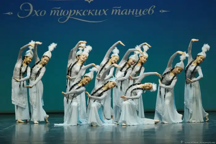 Международный фестиваль «ӨРЛЕУ» в Алматы: объединение тюркских культур через танец Атырау