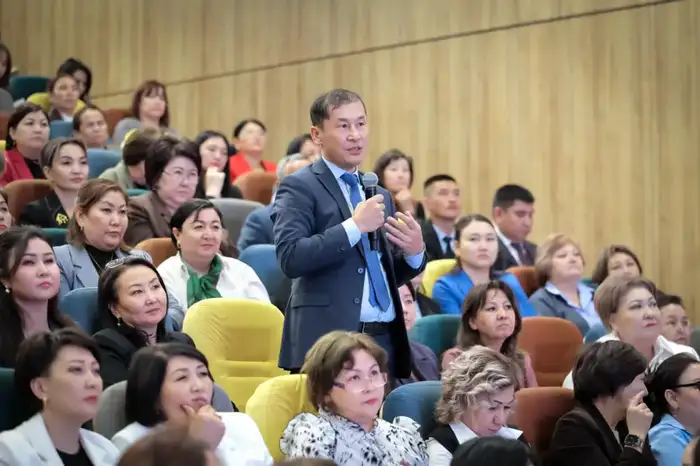 Определены направления развития проекта «Келешек мектептері» (5)