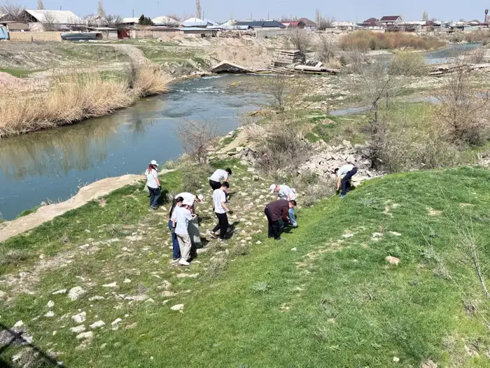 Молодежь активно приступила к новому сезону экологической акции «Таза Қазақстан» (3)