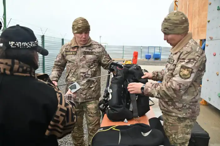 Журналисты ознакомились с боевой подготовкой ВМС и возможностями беспилотных систем Атырау