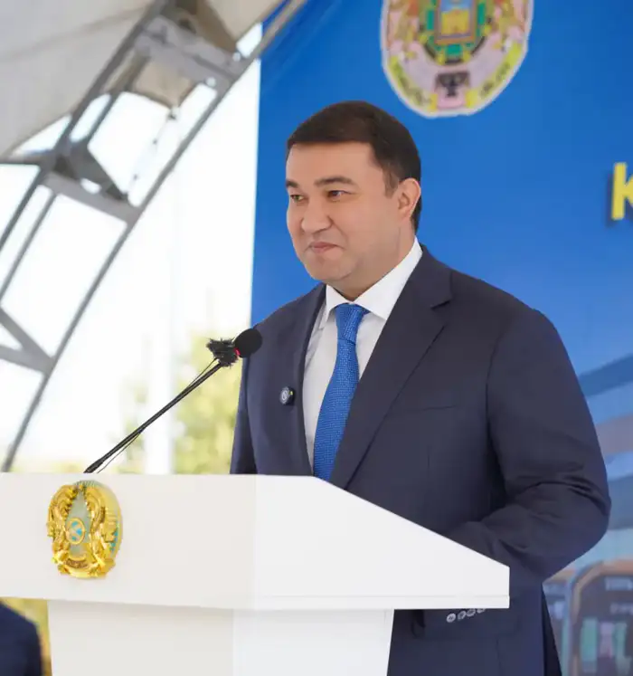В ТУРКЕСТАНЕ ПРЕЗЕНТОВАЛИ 35 СОВРЕМЕННЫХ ЭЛЕКТРОАВТОБУСОВ (2)