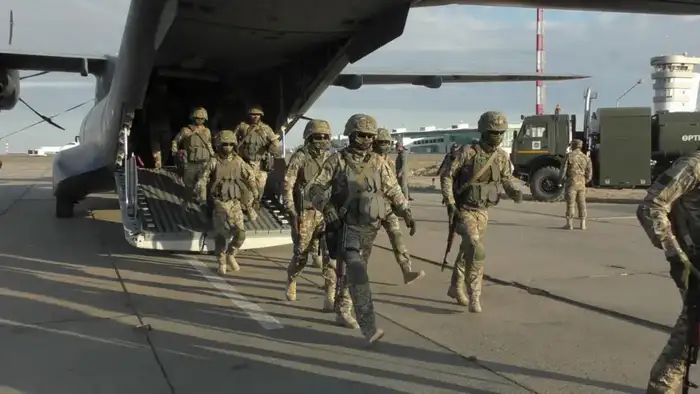 Пятого апреля в Казахстане отмечают День органов военных сообщений (6)