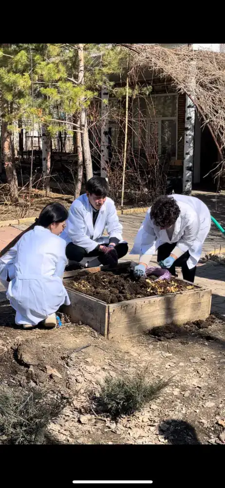 От отходов к урожаю: студенты делают чудеса! Атырау