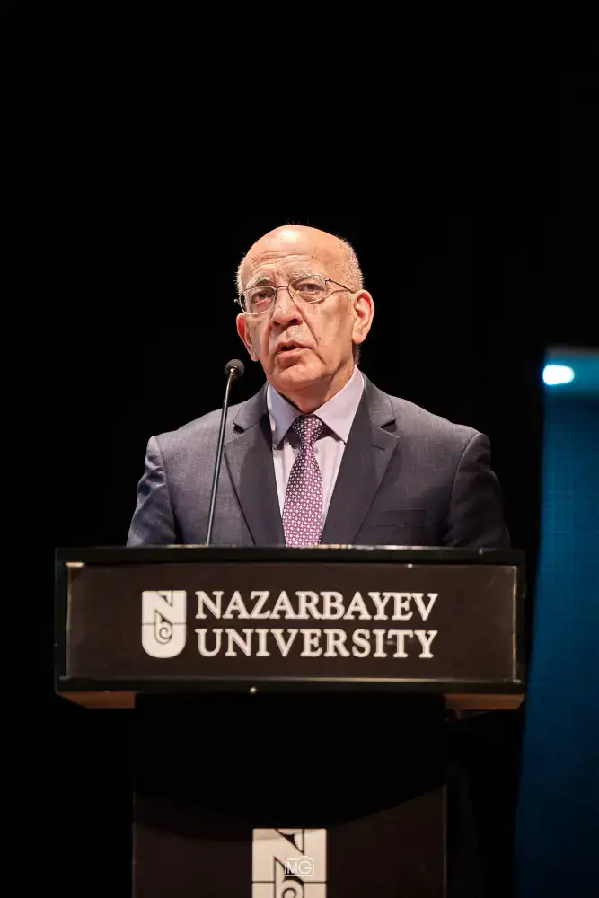 Студенты Назарбаев Университета: Сажая семена заботы на Integrity Forum Атырау