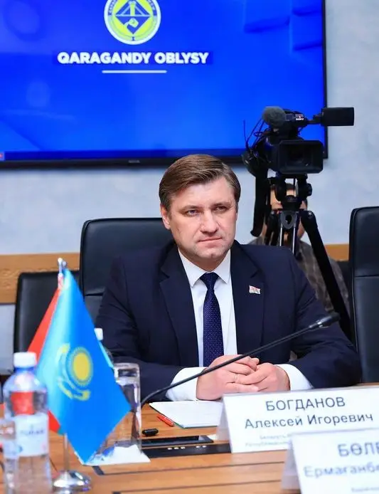 Аким Карагандинской области встретился с послом Беларуси (4)