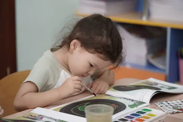 Срок пилотного проекта по ваучерному финансированию детских садов в Казахстане продлен до 1 июля 2026 года Атырау