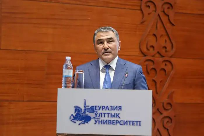 Студенты Казахстана объединяются для защиты водных ресурсов на экологическом часе Атырау
