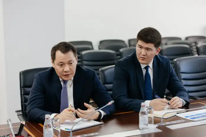 Государственные меры и фонд "Даму" обсуждают поддержку бизнеса в Атырау Атырау