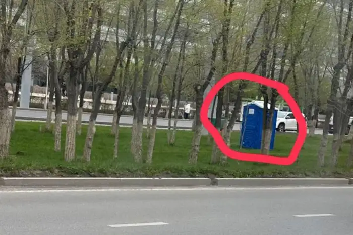 Зеленая оазисная находка: биотуалет в Атырау — новый символ комфорта на фоне городской суеты Атырау