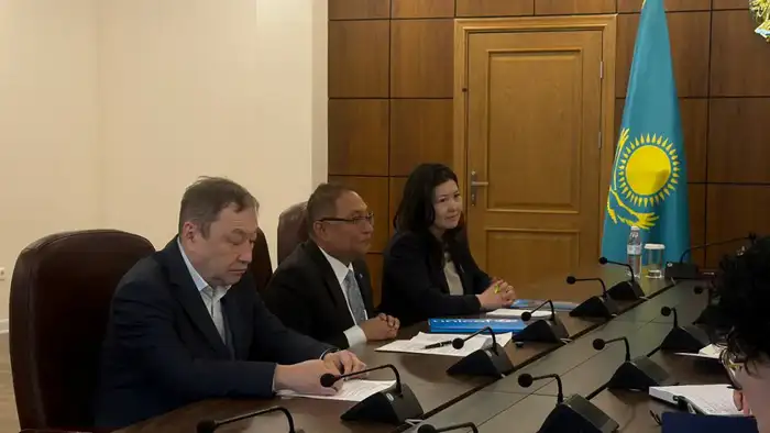 ГЛАВА ЮНИСЕФ ОТМЕТИЛ ЛИДЕРСТВО КАЗАХСТАНА В ДЕТСКОМ ЗДРАВООХРАНЕНИИ СРЕДИ СТРАН ЦА (2)
