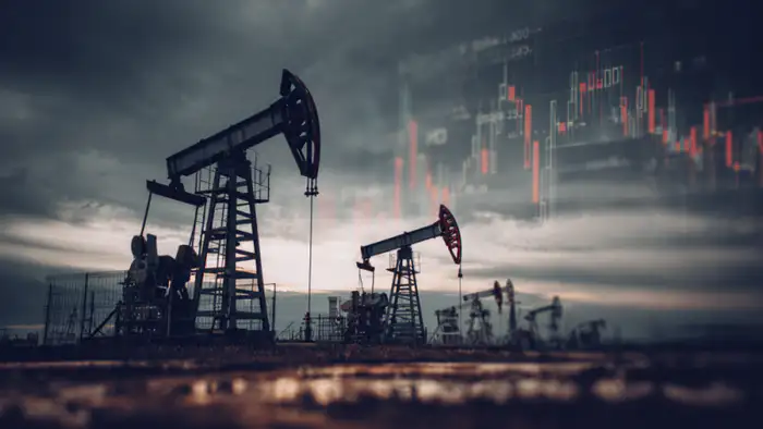 Мировые цены на нефть растут после угрозы блокады Ормузского пролива от президента США Дональда Трампа Атырау