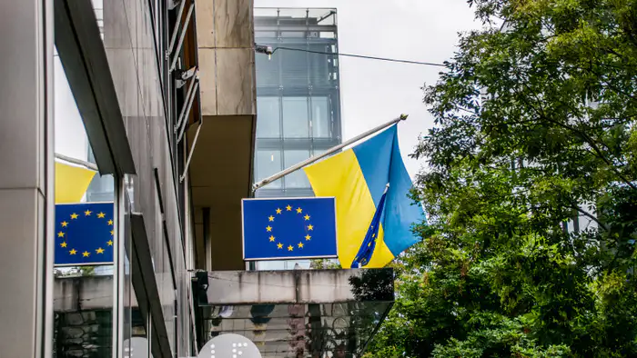 Евросоюз перечислит Украине 1,4 миллиарда евро из замороженных активов ЦБ России Атырау