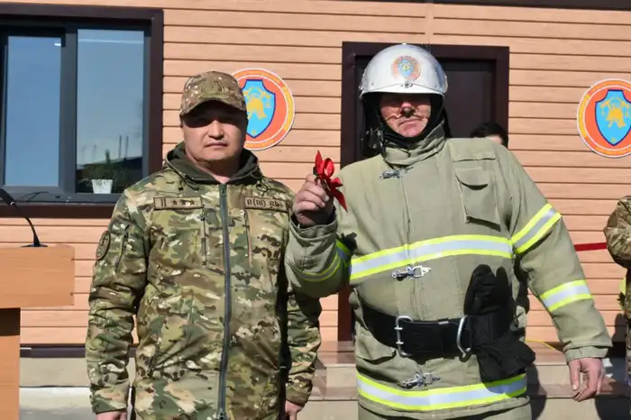 Новый добровольный пункт пожаротушения в Казахстане: шаг к улучшению безопасности в удалённых населённых пунктах Атырау