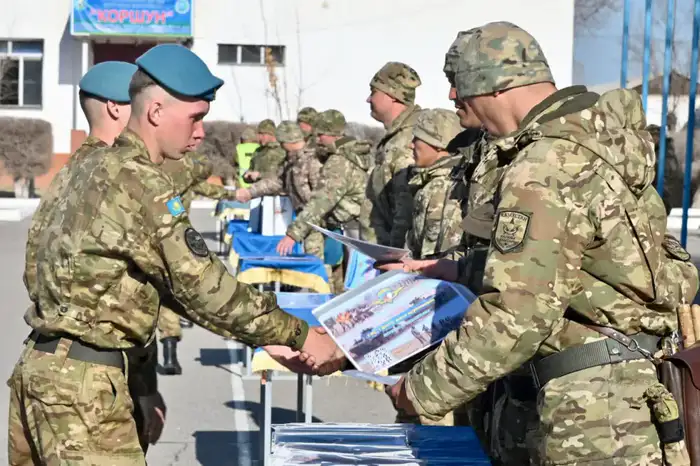 В Конаевском гарнизоне прошла церемония проводов военнослужащих, завершивших срочную службу Атырау