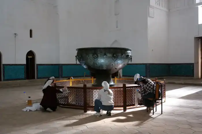 Чистота и история: порядок у мавзолея Ясави Атырау