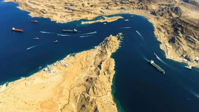 Иран возвращает Ормузский пролив под строгий контроль: отменено решение об открытии для судоходства Атырау