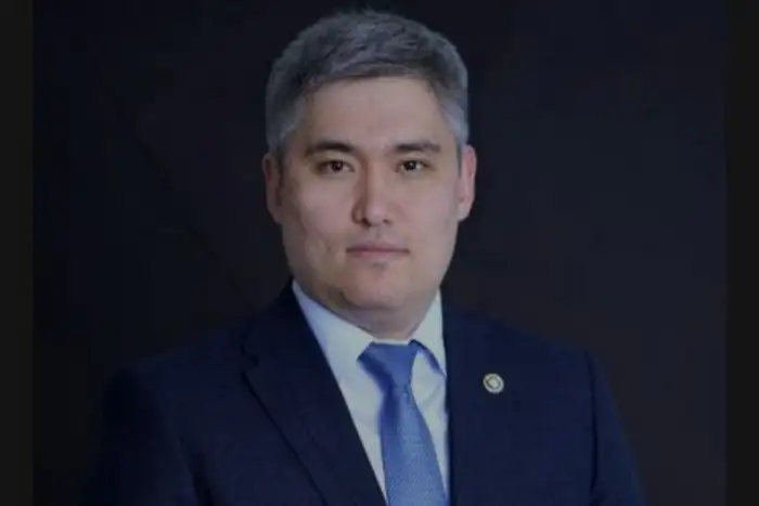 Назначение Рената Нукежанова на пост председателя правления ТОО 'Karabatan Utility Solutions' подчеркивает важность профессионального опыта в управлении государственными активами Атырау