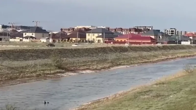 Жители Атырау страдают от подтоплений: социальные последствия повышения уровня грунтовых вод Атырау