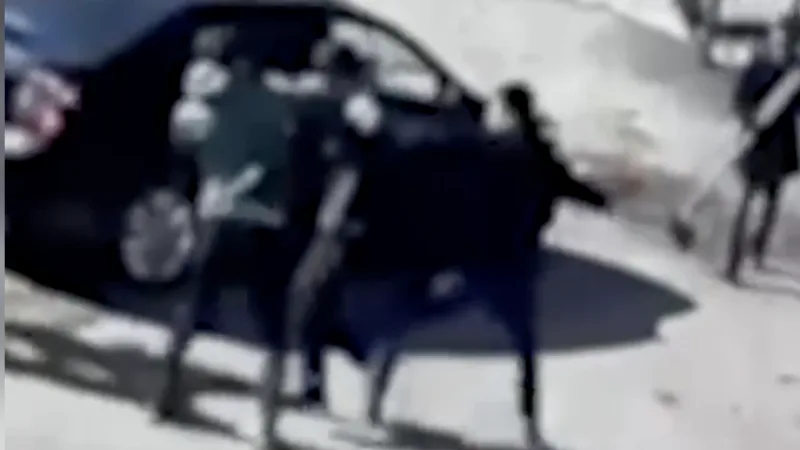 Подросток на автомобиле заехал в школу в Астане: полиция сообщает о конфликте Атырау