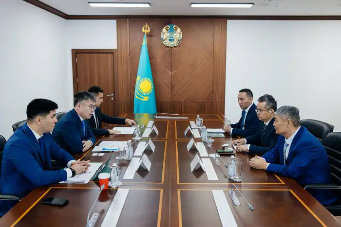 Китайский нефтяной гигант CNOOC запускает поиски "черного золота" в Атырауской области: Аким Серик Шапкенов и ТОО «Zhylyoi Operating» строят мосты к новым геологоразведочным горизонтам Атырау
