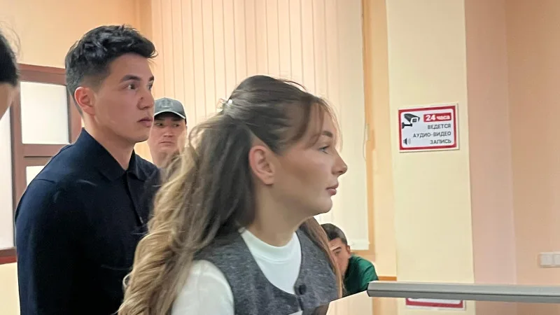 Судебные прения: Прокурор запросил реальные сроки для блогеров Ерболата Жанабылова и Эльмиры Толегеновой Атырау