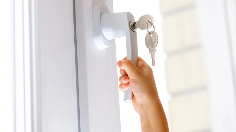 Трагедия в Астане: падение ребёнка с 13-го этажа вызывает общественное беспокойство и вопросы о безопасности в жилых комплексах Атырау