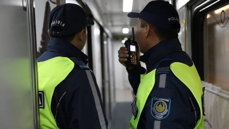 Казахстан: Новый закон о пенсионных выплатах и задержания полицейских в центре внимания 23 апреля Атырау