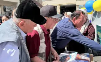 Раздача 120 книг в Туркестане: Поддержка читательской культуры в Национальный день книги