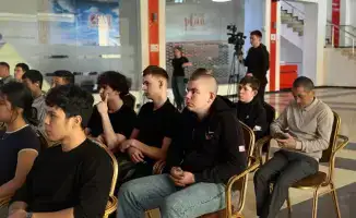 Обсуждение экологических инициатив на вечере документального кино «Eco Cinema Night»