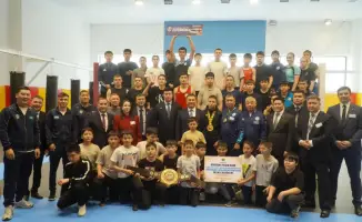 Боксер Оразбек Асылкулов получил квартиру, что вдохновляет на новые спортивные достижения