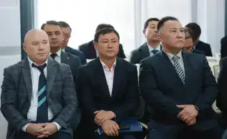 В Таразе продолжается цифровая паспортизация зелёных насаждений: высажено 29,6 тыс. деревьев, очищено 1,1 тыс. км улиц, планируется высадка ещё 50 тыс. деревьев.
