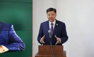 Лекция Жакипа Асанова о трех столпах успеха для юристов в Академии правосудия