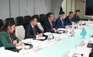 Министр водных ресурсов Нуржан Нуржигитов обсудил с международными организациями образовательные программы по водосбережению и проблемы засоления почв на Региональном экологическом саммите
