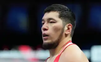 Айбек Оралбай: Боксерский шторм, сметающий соперников на чемпионате Азии-2026