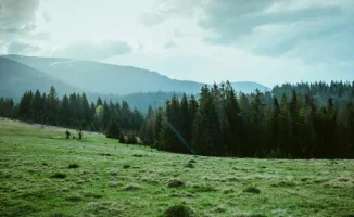 Погода в Астане и Алматы: резкое похолодание и грозы могут повлиять на повседневную жизнь горожан