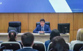 Обсуждение вопросов служебной этики и ответственности в государственной службе Туркестанской области
