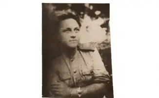 Поздравление ветерана войны подчеркивает важность сохранения исторической памяти и вдохновения для молодежи