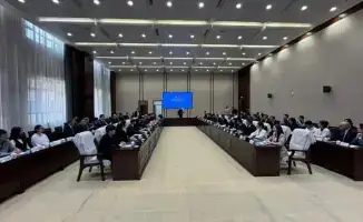 Марат Султангазиев провёл встречу со студентами из Алматинской области в Китае