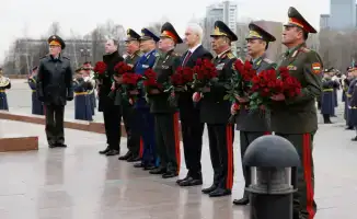 Министр обороны Казахстана обсудил военное сотрудничество в рамках СНГ на заседании в Москве