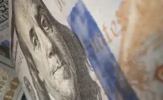 Курс доллара в Казахстане изменился: что это значит для экономики и потребителей?