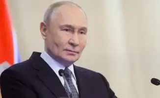 Президент России Владимир Путин объявил 'пасхальное перемирие' с Украиной на полтора дня. Об этом сообщила пресс-служба Кремля, передаёт Tengrinews.kz.