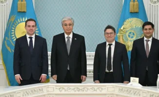 Президент Казахстана Касым-Жомарт Токаев провел встречу с вице-президентом NVIDIA по глобальному развитию ИИ-инфраструктуры Николо Мартином Капрезой. В ходе обсуждения были рассмотрены ключевые аспекты развития искусственного интеллекта в стране, а также 