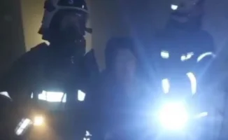 Атырау: Многоэтажка в СМП охвачена огнем, последствия для жильцов и дальнейшие меры безопасности под вопросом