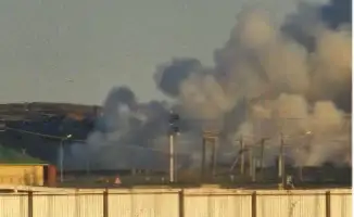 В Атырау продолжаются усилия по тушению возгорания на мусорном полигоне, а также зафиксирован очаг возгорания в районе Северной промышленной зоны.