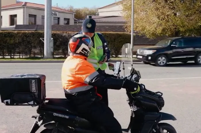 Атырау: Полиция ужесточает контроль за мопедистами Атырау