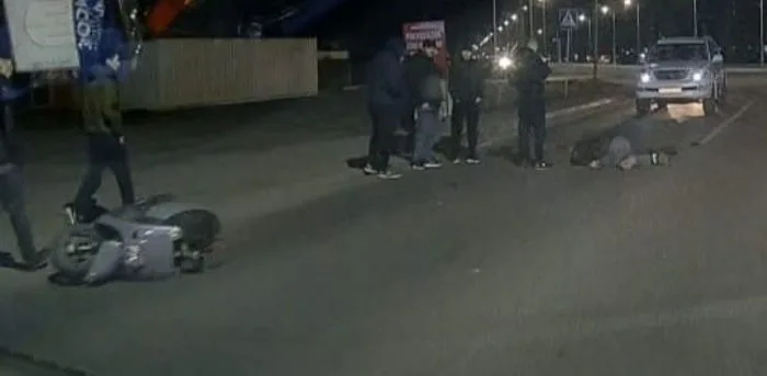 На перекрестке судебного разбирательства: защита указывает на 'ямы' правосудия в деле о смертельном ДТП с мопедом в Атырау Атырау