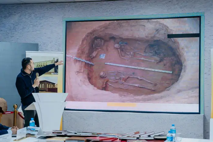 Защита 317 памятников в Атырау: Вандализм и незаконные раскопки под контролем властей Атырау