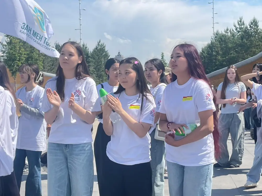 Праздник здоровья: молодёжь против наркомании в Астане! Атырау