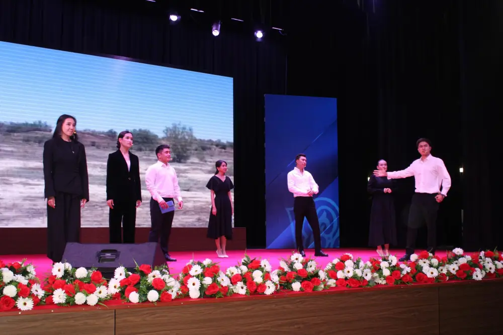 Литературно-музыкальный вечер в Туркестане укрепляет культурные традиции через творчество Касымхана Бегманова Атырау